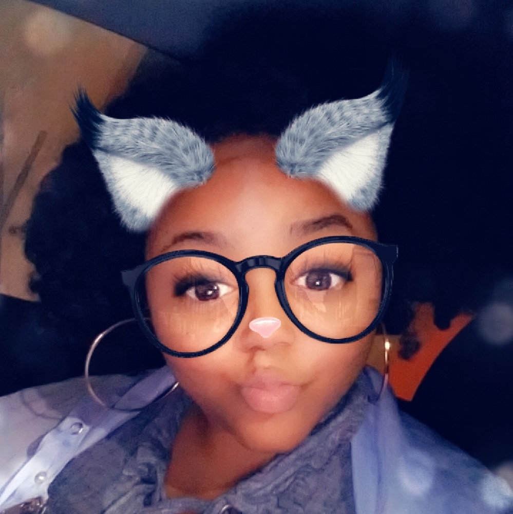 Meet your Posher, Corinne